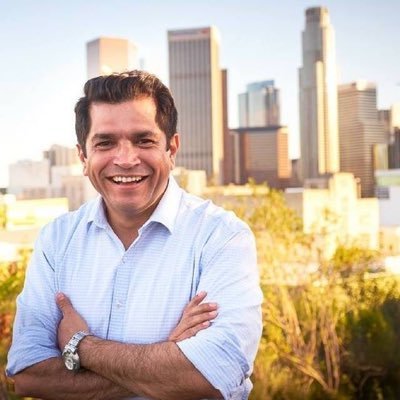 Congressman for Los Angeles. PERSONAL ACCT. New Dad to Hodge Grant Gomez! Lifelong @Dodgers fan. Taco expert. #CA34 #HeyHodge