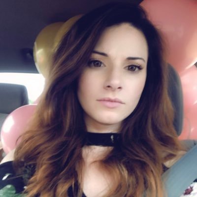 Jennife22744144's profile picture. Movies Books Weird