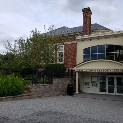 We are the public library in Georgetown, Massachusetts! Keep up to date with our events and hours.  Tweet any questions to us or give us a call at 978-352-5728