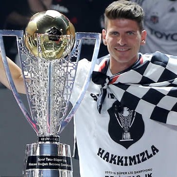 SampiyonJK's profile picture. Şampiyonluk için buradayım. Renklilerin kirli oyunlarına karşı birlik olma vakti. Takip edin yakinda basliyorum.