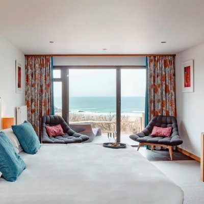 Bedruthan Hotel is a multi-award winning hotel and spa set into the cliff above Mawgan Porth Beach on the North Cornwall coast.