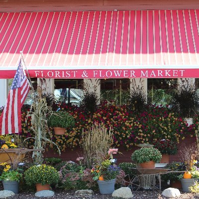 Saratogas Finest Flower Market. Local since 1910.
