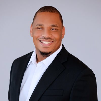 T-mobile Retail Associate Manager | Uptown, MN | Winner’s Circle | 2022 L.E.A.D Participant
