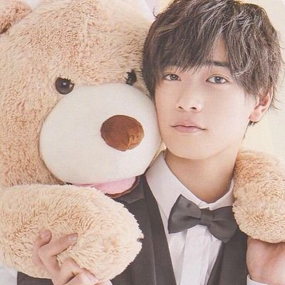ゆうき 俺何故かわからないけど怒られてる時反省してるんだけど笑ってしまうそして余計怒られるなんで笑っ ちゃうんだろ 同じ経験してる人いる 笑
