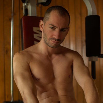 #OfficialTwitter #BenHuller #OliverStrelly. Adult performer & Director. Please 18+ to follow. #TeamBigDick #RussianPorn aka Ben Huller and Oliver Strelly