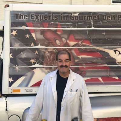 Official Twitter account of G.I. Joe the Sausage King of Chicago - Army Veteran - 30+ years of delivering gourmet meats - please DM for any sausage emergencies