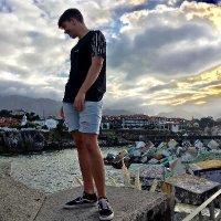 ChrisGR (@g_rvts) 's Twitter Profile