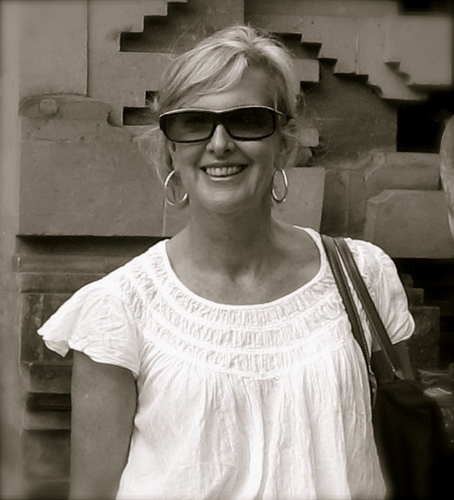 Founder and CEO Transitions Coaching Solutions.MAD- Dinners that make a difference- Lover of food, travel, people and uncovering what is possible!