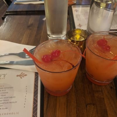 VainMuchLee's profile picture. 