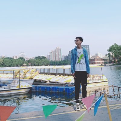 Author of book《JavaScript基础语法详解》🖥Frontend engineer👨💻 #React and #Vue developer. Content creator.