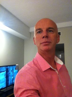 As a father of two girls and a student of International relations, I have my work cut out for me. 20 years as a social worker in a variety of fields.