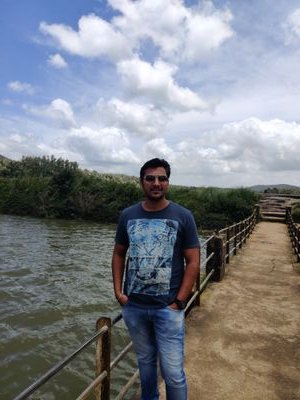 naik_shamant's profile picture. 