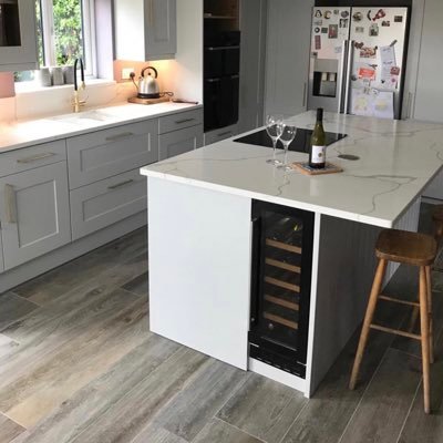 Peter Dewson is a Walls and Floor tiler, specialising in Natural stone, Ceramic, Bathrooms, Kitchens and Wetrooms. Based in Upton, Malvern, Worcestershire.