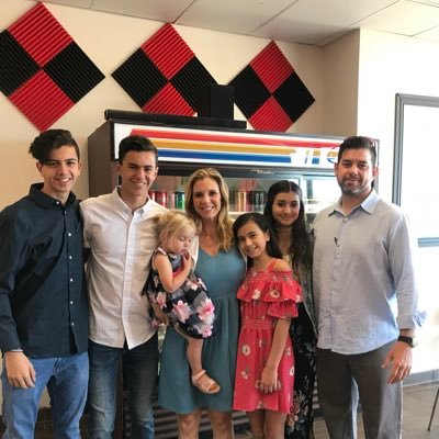 I am a devoted follower of Christ, wife and mom to Harvey, Zac, Lauren, and Hailey and Harper! I am a nurse, teacher and certified Personal Trainer.