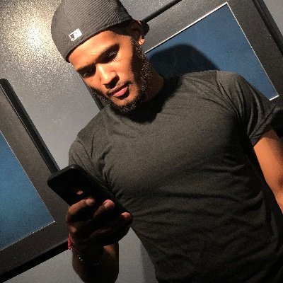 shuttlehigh's profile picture. 