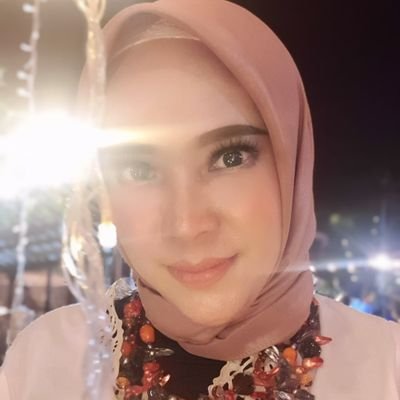 kiki_viona's profile picture. dokter gigi anak 👩‍⚕️👶🧒👦👧. FKG UI 08, PPDGS IKGA FKG UI 2016