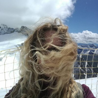MiriMiki12's profile picture. "Wind in my hair"