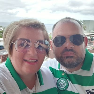 a 40 year old from sunny Glasgow who loves technology, music, food, travelling and Glasgow Celtic