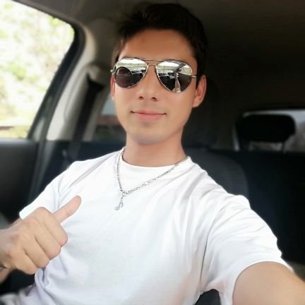 Pirayuense de corazón.. Estudiante de Derecho, 23 años, amante de la Música y del Piano, Corazón 100% Azulgrana..
CCP 1912 ♥