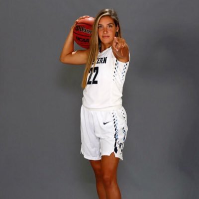 graciecastaned's profile picture. b-home | wwu women’s basketball 🏀 |