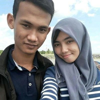 Nisamaniz27's profile picture. Bahagia bukanlah suatu kondisi, tapi tindakan nyata, oleh sebab itu sadar atau tidak, disaat kita banyak memberi, hati kita terasa bahagia.