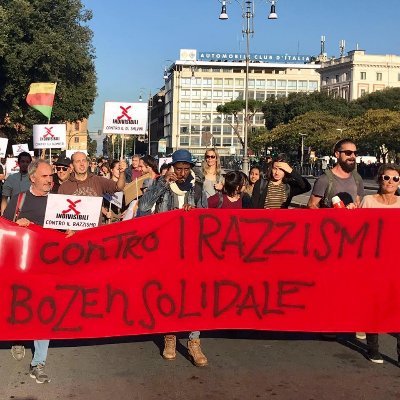 Associazione no profit attiva in accoglienza e integrazione nella provincia di Bolzano. Antifascista, antirazzista, antisessista.