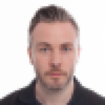 Co-founder of Dynamist and a business minded technologist. Advisory Board at Holm Security.