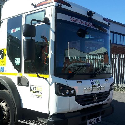 Commercial waste management & Recycling services, weekly business waste collections Roll on/off & Skip Hire, WEEE, Confidential shredding, tel 0115 9152111