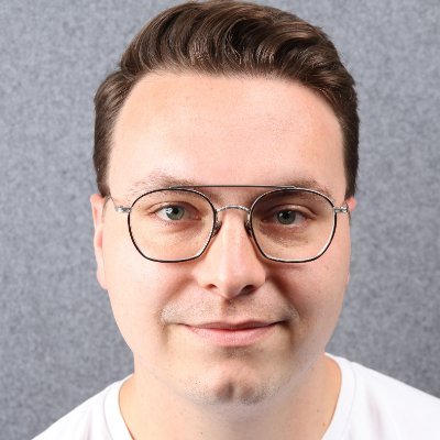 lucaperler's profile picture. Redaktor @computerworldch, ab und zu Fussball-Kommentator @radioblindpower, Musik- und Vinyl-Enthusiast