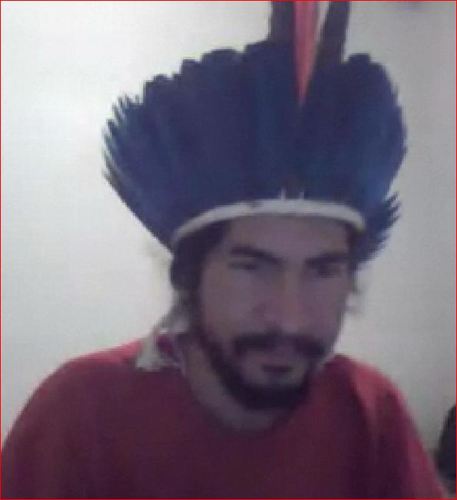 Subo no Coqueiro, bebo a água, como o coco e deixo a casca no lugar...
