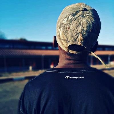 Passionate creator of funny content. Proudly Zimbabwean🇿🇼. I make you happy at all times💛