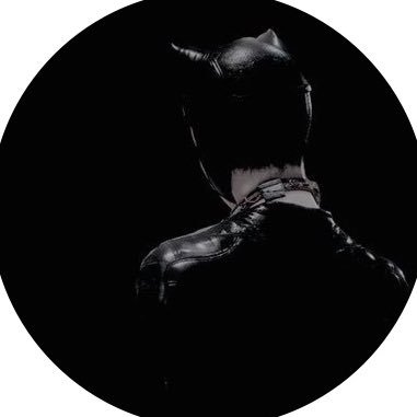 “You may be the 𝕓𝕠𝕤𝕤, but you forget, I’m the 𝒮𝓅𝒽𝒾𝓃𝓍 that stands above the 𝙥𝙝𝙖𝙧𝙖𝙤𝙝𝙨.“ #PrettyKitty.