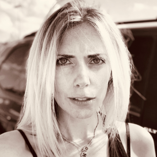 MerUnderwood's profile picture. Brad's Wifey, Addy/Pooh's Mommy; Tv Personality & Star of Lifetime's unscripted comedy Pretty Wicked Moms. Lover of Fashion/Beauty and all Life has to offer!