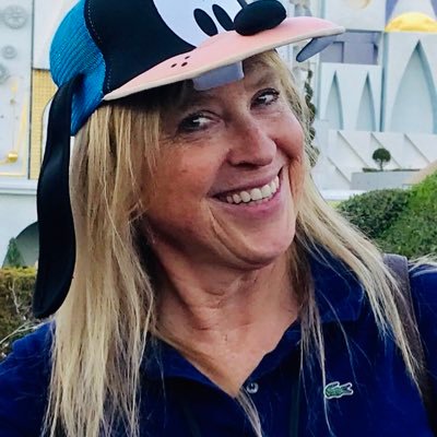 callahanlee's profile picture. I’m here to watch.