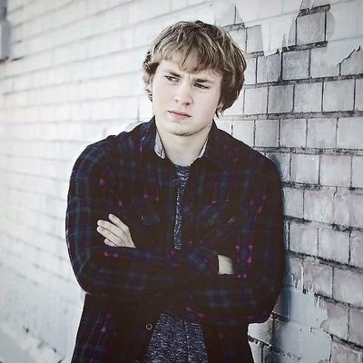 kidkress's profile picture. Born and raised farmer 🌾