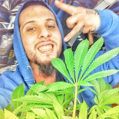 I go by the name King Smokey, im am A independent musician from Kansas City Missouri. Make authentic real good music.
Forever Fly Entertainment LLC the label