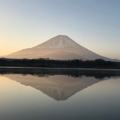 神社巡り。御朱印。登山。ランニング。旅行✈️。ヨガ。ゴルフ。 パワースポット好き♡音楽がないと生きられない♪ JUJU、MISIA、King Gnuが好き。ビール🍺ワイン🍷日本酒🍶ウイスキー🥃美と健康に興味あります♪ 山と神社仏閣の情報交換したいです。東北の良さも伝えたい！宜しくお願いします〜♪