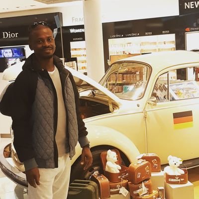 alimoohaa's profile picture. wit Big Dream