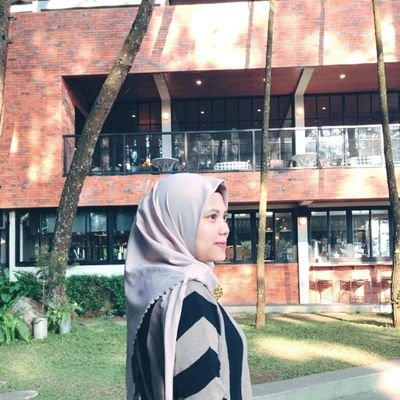 salsapo's profile picture. a woman that want a simple life and be selfish.