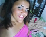 uma garotra simples q adora novos desafios,buscando sempre sentir o doce desejo de ser feliz.