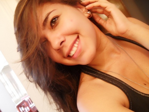 Lelaa123's profile picture. Fortes são aqueles que transformam em luz o que é escuridão