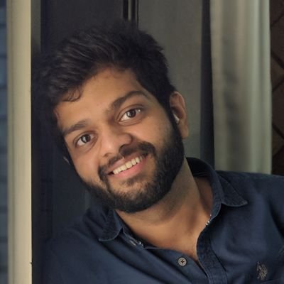 ParuRed's profile picture. Sleepy -_-