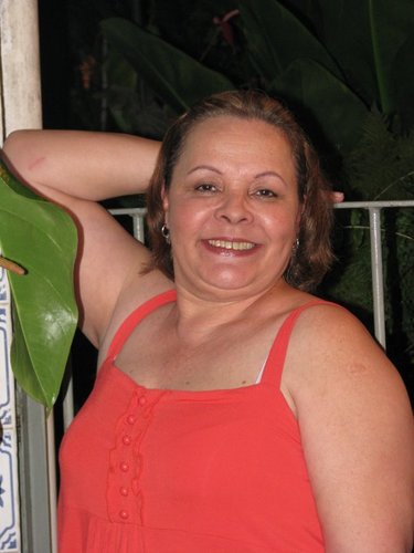 Mãe,esposa ,comerciante,BBBmaníaca,gosto da fazenda ,amo minha família,Internete sempre.