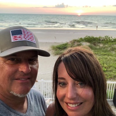 RonMilligan8's profile picture. Cheers 🍀