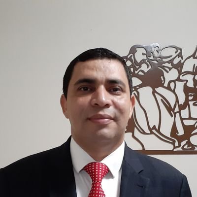 Pai de Mariana Lis e Casado com Rhayza Santos, juntos aguardam o breve retorno do Senhor Jesus.