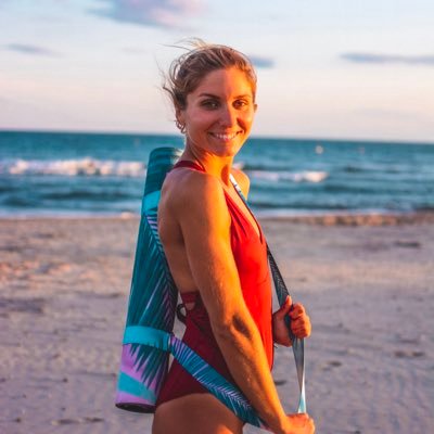 🌈Founder of @dubndiduatelier 🏃🏼‍♀️Sports & Outdoor Enthusiast🌍 💦Personal trainer & Yoga teacher🧘🏼‍♀️ 📝Content creator 🤜🏼Active Feminist 🍃Veggie woman