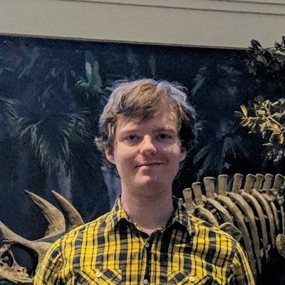 I'm a paleontologist specialized in biomechanics and paleoecology. Lover of dinosaurs (including birds), cats, and all the other weird and wild life on earth.