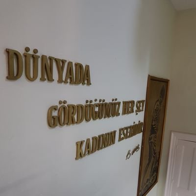 Zubeyde_Hn's profile picture. 