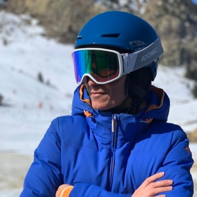 EdelaMCamille's profile picture. Amante y profesional del esqui. Haciendo camino como podcaster. Directora del podcast Hablamos de esquí. Un poco Geek e inversora en sostenibilidad.