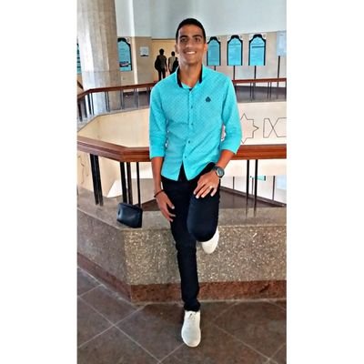 Footballer ⚽️💪(goal keepar💪)(ALAhLy. Madrid.❤✌
وماذا عن حلمي سوف اقاتل واقاتل من أجل ذلك، لانني علي يقين أن الله لن يتخلي عني ابدا.⚽️❤💪